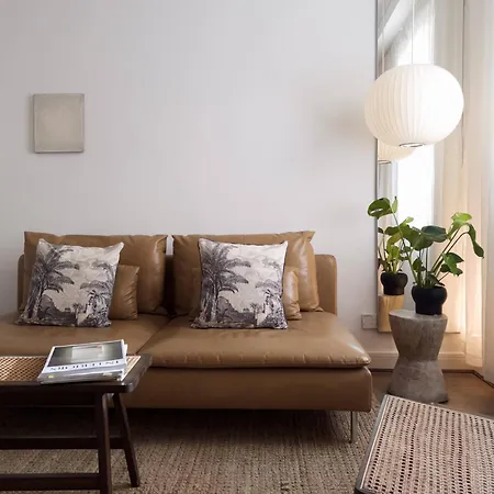 Tranquil Oasis W 100Inch Cinema & Hammock, By The Design Traveller Apartment London Exterior photo